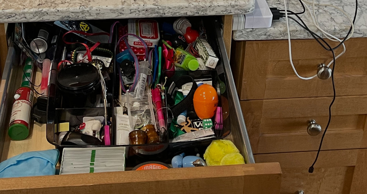 How to Organize a Junk Drawer: 5 Effective Strategies – Docking Drawer