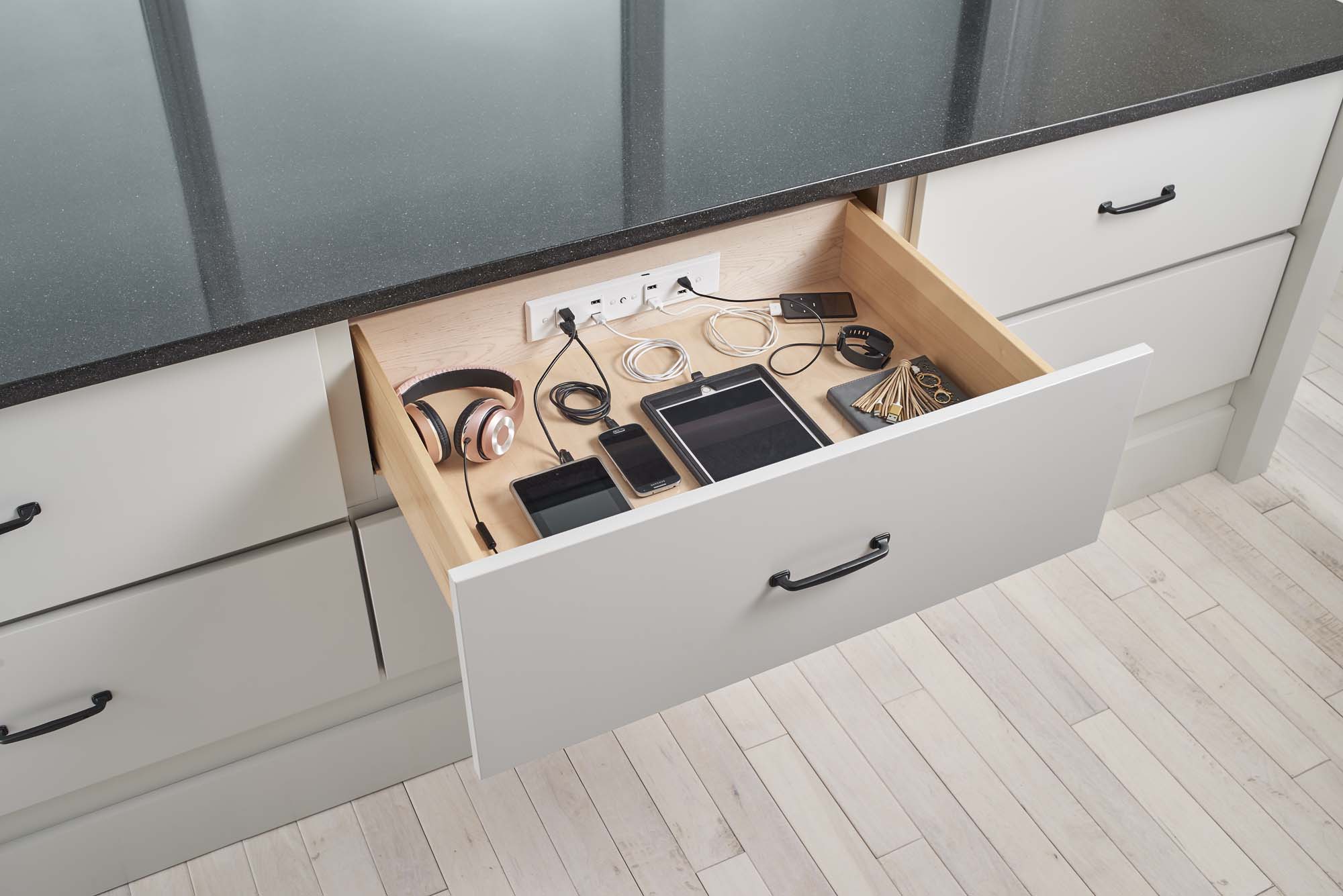 Docking Drawer Blade Cabinets and Drawers
